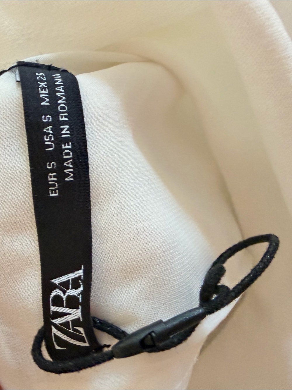 Zara Women's Shoulder Padded Dress
Bloggers Favorite - Picture 8 of 8